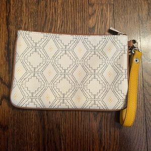 Thirty One Wristlet with removable strap!